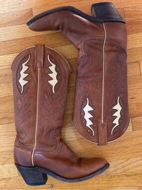 Brown Leather Western Cowboy Boots with White Inset